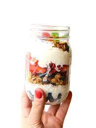 Pin By Amy Amy S Healthy Baking On Breakfast Yogurt And Granola Granola Parfait Mason Jar Breakfast