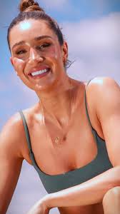 Kayla Itsines’ sells Adelaide home for record price #news #celibrity #fyp