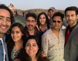 Shaheer Sheikh And Rhea Sharma Are All Smiles With The Team Of Yeh Rishtey Hain Pyaar Ke See Pic Pinkvilla Rhea sharma is going seen upcoming serial in star plus show titled yeh rishtey hain pyaar ke, let us see rhea sharma age, bio, wiki, height, weight and more. shaheer sheikh and rhea sharma are all