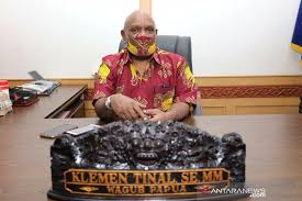 Vedran klemen — final gather 06:44. Wagub Papua Klemen Tinal Pemberitaan Antara Berdampak Pada Pengambilan Kebijakan Antara News Papua
