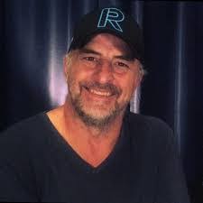 Wayne Mehl's Instagram, Twitter & Facebook