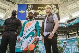Celebrities, athletes and stars alike will be in attendance at. Photos Floyd Mayweather Logan Paul Face To Face At Presser Boxing News