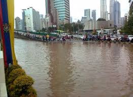 Jalan raja chulan dan bulatan pahang di jalan tun razak. Nik Nazmi Banjir Kilat Terbaru Di Kuala Lumpur Hujan Facebook