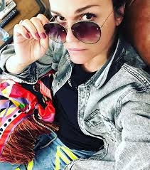 Слава поведала, что обладает экстрасенсорным даром — певица видит людей насквозь. Pevica Slava V Odnih Trusah Zastavila Instagram Nostalgirovat Shou Biznes Metro