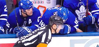 Browse our autumn leaf gif images, graphics, and designs from +79.322 free vectors graphics. My Stuff Gifs Wifflegif