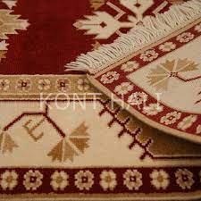 Sadece resimde gördüğünüz gibi bir kenarın püskülü az toptanmış o da kıvrrılabilir. Kont Hali El Dokuma