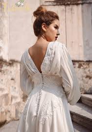 Unexpectedly innovative dress & very comfortable! 1930s Wedding History