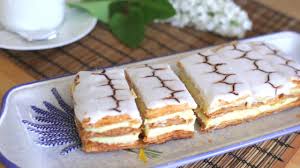 Man kann seinen kuchen nicht gleichzeitig behalten und aufessen. Mille Feuille Franzosischer Blatterteigkuchen Mit Cremefullung Youtube