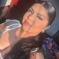 Aylin Salvador's Instagram, Twitter & Facebook