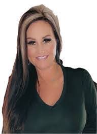 Alyssa Cormier's Instagram, Twitter & Facebook