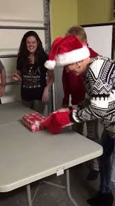 Christmas Present Oven Mitts Game Weihnachtsfeier Spiele Weihnachtsfeier Familie Und Coole Weihnachtsideen