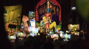 An estimated 100,000 visitors come to basle each fasnacht and none of them want to miss the morgestraich which is the most characteristic feature. Basler Fasnacht 2018 Morgestraich Von 4 Uhr Bis Zum Morgengrauen Das Sind Die Schonsten Momente