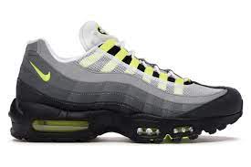Representing nike's continued desire to push the boundaries, the air max 95 ultra se has altered the classic 95 silo to be more streamlined with a slimmer look and a lightweight design. Nike Air Max 95 Og Neon 2020 Ct1689 001