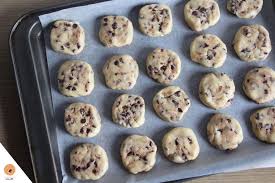 Biscuits Sables Aux Pepites De Chocolat Avec 3 Ingredients Seulement Pepite Chocolat Recette Sable Chocolat Recette Biscuit Pepite Chocolat