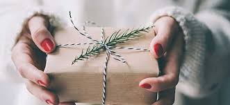 Nak gembirakan hati si dia, pastilah kena beri sesuai yang bermakna, yang akan diingati sampai. Tips Memilih Hadiah Kado Ultah Yang Tepat Untuk Cowok Mu Blog Unik