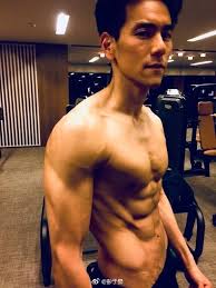 4,427 likes · 39 talking about this. å½­äºŽæ™æ™'å‡ºä¸€çµ„è‡ªå·±çš„å¥èº«ç…§ å½­äºŽæ™éœ²ä¸ŠåŠèº« å¤§ç§€å¥ç¾Žèº«å½¢ Mé ­æ¢