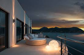 Der großzügig geschnittene grundriss sorgt für freiraum und eine offene wohnatmosphäre. Ein Haus Am Meer Neue Werkstatten