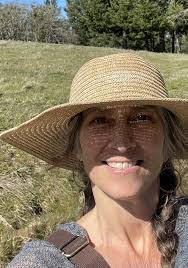 Nancy Finkle's Instagram, Twitter & Facebook