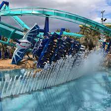 Today We Are At Nagashima Spaland Filming On The New Acrobat Coaster It S Like Alternate Universe Manta Nagashimaspaland Nagashi Montagne Russe Montagnes