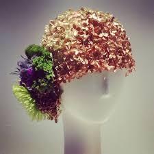 Hat Made Of Fresh And Dried Flowers Seen At The Philadelphia Flower Show Unique Floral Arrangements Dried Flowers Philadelphia Flower Show