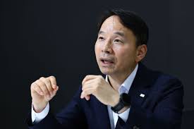 “1억 넣고 월 350만원 받는다”…수익률 1등, 그 ETF의 진실