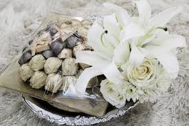 Diy hantaran kahwin / tunang bajet yang jimatkan kos #hantarankahwin #diyhantaranmudah. Pin By Cikdgsnra On Hantaran Engagement Decorations Dulang Hantaran Ideas Wedding