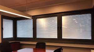 Doğan perde olarak her türlü jaluzi perde markalarının ürünlerini en uygun fiyatlarla sizlere isı cam arası jaluzi, kullanımı en rahat jaluzidir. Sunset Cift Cam Arasi Jaluzi