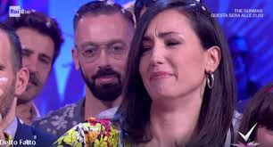 Infondo, anche lei sa cosa significa sfilare per ottenere la preziosa corona. Caterina Balivo Torna A Raiuno Addio In Lacrime A Detto Fatto Bergamonews