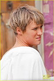 Mackenzie Davis On Terminator Reboot Set First Look Photos Mackenzie Davis Celebrities Humor Celebrities