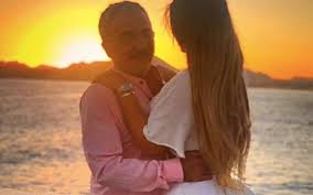 Los fuertes señalamientos fueron hechos por lilia yolanda arriola pérez, hermana de la supuesta víctima. Vicente Fernandez Jr Y Su Novia Vacacionan En Los Cabos El Sudcaliforniano Noticias Locales Policiacas Sobre Mexico Baja California Sur Y El Mundo