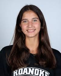 Emily Braddock's Instagram, Twitter & Facebook