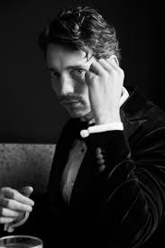 Adam reier lundgren is a swedish actor born on 15 february 1986 in gothenburg. Adam Lundgren Om Att Sta Pa Scen Med Hakan Det Var Som Heroin Cafe Se