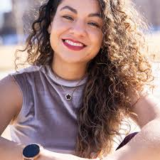 Everybody should enjoy their job as much as this guy! The swingin' CPE Bass  🕺 Nicholas Baldock, here performing with the Monteverdichor Würzburg and  the Monteverdi Ensemble conducted by Matthias Beckert in