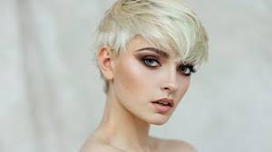 Image result for frisuren kurze haare berühmtheit