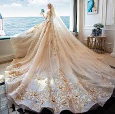 Vous pouvez choisir à votre gré parmi les robes de mariée 2020 pas cher et de qualité supérieure sur notre site mavogue.fr. Chine Hors De L Epaule Golden Women Fleur Star Lady Robe De Mariee De Reve Acheter Robe De Mariee Sur Fr Made In China Com