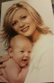 Dollie Graham's Instagram, Twitter & Facebook