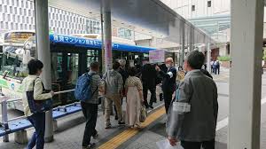 自衛隊 大阪大規模接種センター専用 お問い合わせ・予約窓口 お問い合わせ・予約は下記の電話番号までお願いします。 開設時間: å¤§è¦æ¨¡æŽ¥ç¨®ã‚»ãƒ³ã‚¿ãƒ¼ãŒæ±äº¬ å¤§é˜ªã§ã‚¹ã‚¿ãƒ¼ãƒˆ ãã‚‡ã†ã‹ã‚‰å…¨åŸŸäºˆç´„ã‚‚ æ¯Žæ—¥æ–°èž