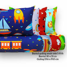 Mencari berbagai perlengkapan anak termasuk bantal dan guling pun tidaklah sulit. 1 Set Bantal Guling Anak Bantal Guling Karakter Usia 1 8 Tahun Shopee Indonesia