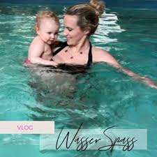 Das Baby Geht Ins Schwimmbad Daily Kriss Ich War Die Ganze Zeit Nicht Sicher Ob Das Baby Schwimmbader Und Gluck