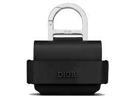 However, the airpods pro charging case is a solid piece of polycarbonate that's surprisingly scratch resistant. Dior Airpods Pro Case Smooth Calfskin Black