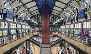 Uniqlo saint germain des pres. Uniqlo Paris Horaires Adresse Telephone Plan Avis