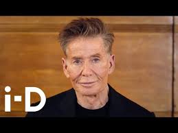 i-Cons: Calvin Klein