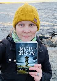 Tästähän tulikin oikein hyvä päivä! 🤩 Posti toi paketillisen kirjoja,  tässä se siis on: neljäs kirjani ja toinen dekkarini Friimannin kirous! 📚  Ihan helppoa ei ole tehdä päivätyötä ja kirjoittaa…