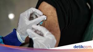 Alasannya, tubuh anda akan selalu berusaha mencapai keseimbangan cairan dalam tubuh, jadi jika. Viral Anjuran Minum Air Kelapa Untuk Netralkan Vaksin Covid 19 Ini Faktanya