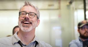 Ellen Hsu's Instagram, Twitter & Facebook