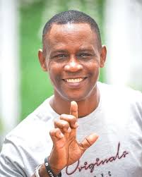 Gordon Elliot (@gordon.elliot.5195) • Instagram photos and videos