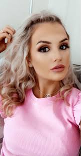 Young mum, 22, mysteriously dies just days after Christmas