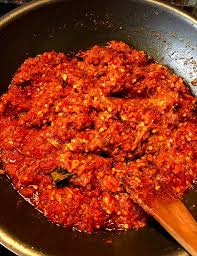 There are many varieties of this snack, some using banana, anchovies or prawns, onion or maize. Sambal Bajak Ploughman S Sambal Cook Me Indonesian