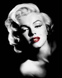 Black And White Red Lipstick Marilyn Monroe Love This Black And White With Only The Bright Red Lipstick For Color She Was So Pretty Portrait Marilyn Monroe Art Marilyn