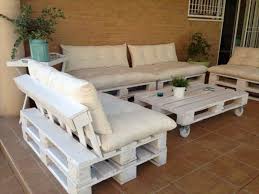 Gartenmöbel aus europaletten gartenmöbel aus paletten paletten möbel anleitung holztisch industrial gartendeko selbstgemacht.gartenmöbel aus paletten gartenmöbel aus europaletten palettenmöbel garten möbel im shop kaufen diy anleitungen & ideen selber bauen. Mobel Aus Paletten 95 Sehr Interessante Beispiele